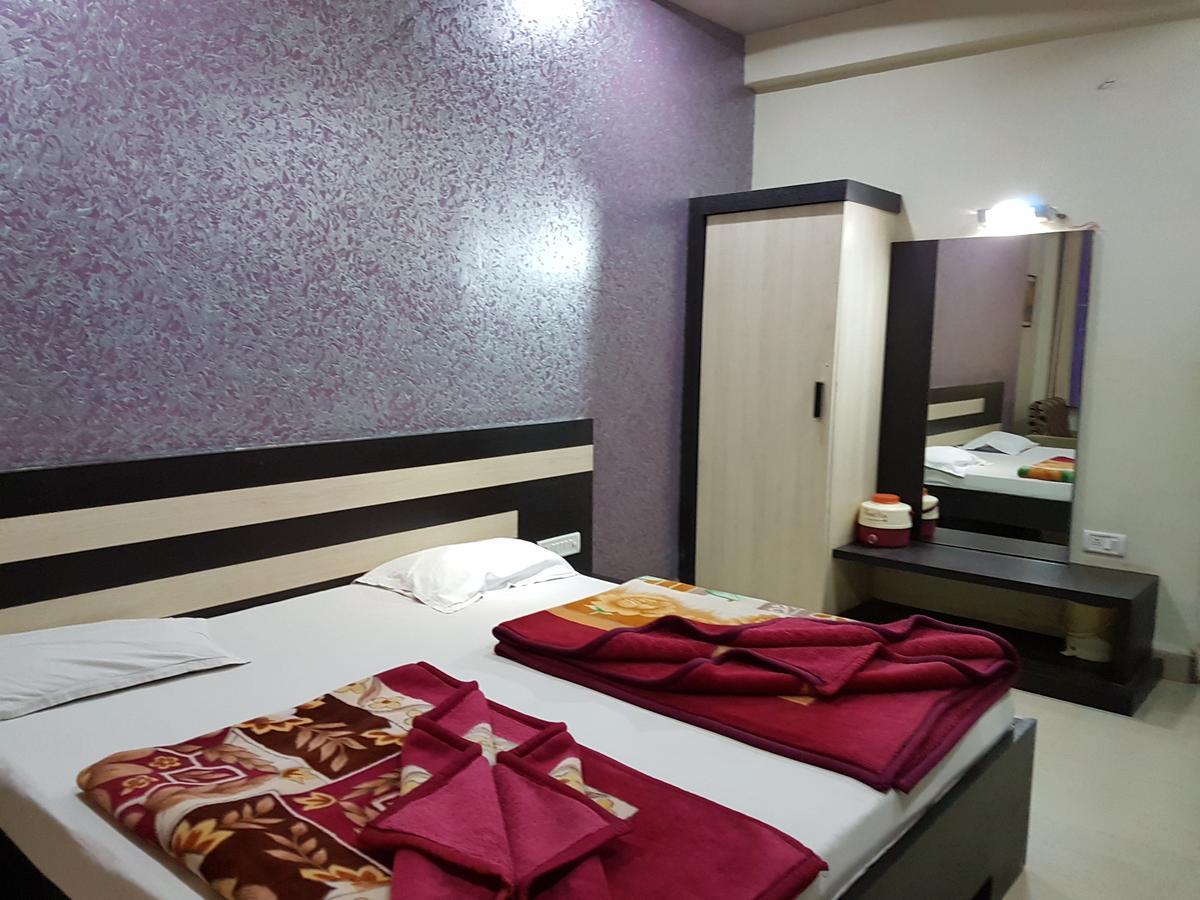Hotel Raviji'S Retreat Abu Zewnętrze zdjęcie