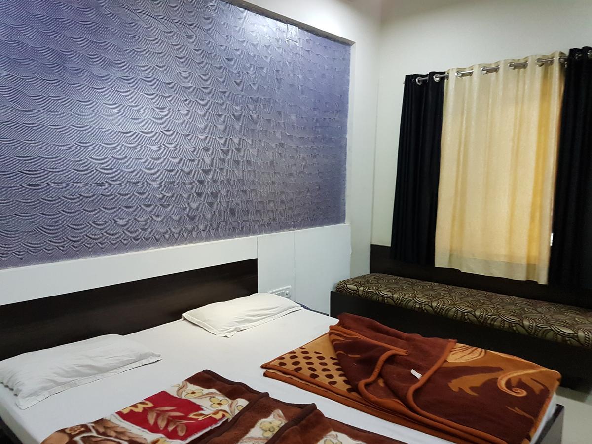 Hotel Raviji'S Retreat Abu Zewnętrze zdjęcie