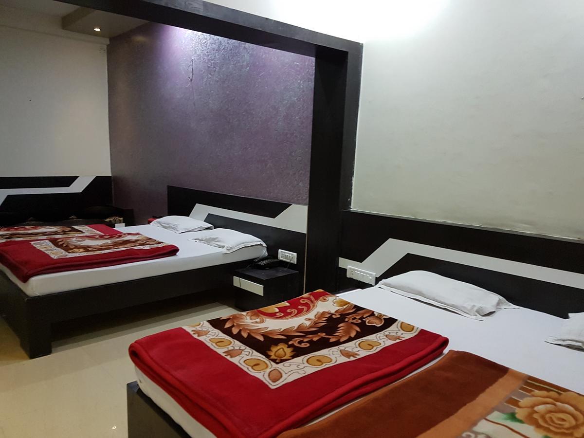 Hotel Raviji'S Retreat Abu Zewnętrze zdjęcie