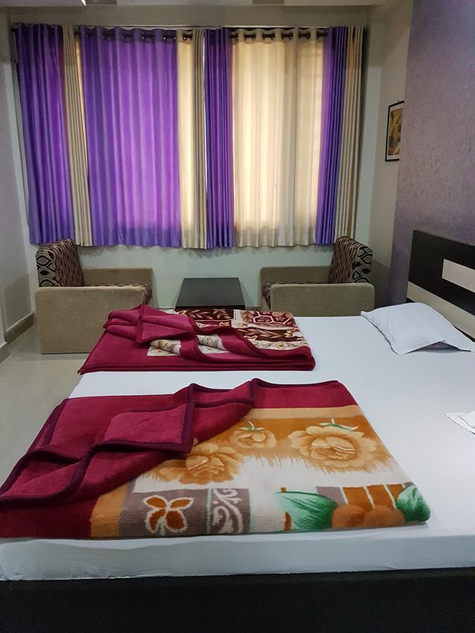 Hotel Raviji'S Retreat Abu Zewnętrze zdjęcie